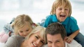 Сочинение: «Семья в жизни человека Какую роль в моей жизни играет семья